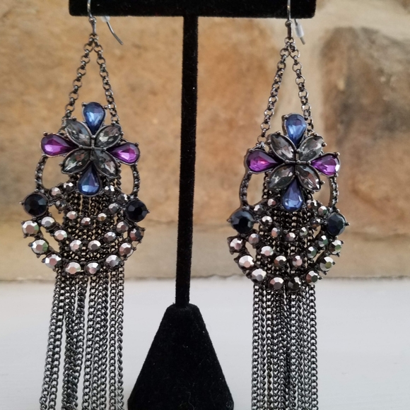 Dramatic Rhinestone Hanging Earrings - Picture 2 of 2